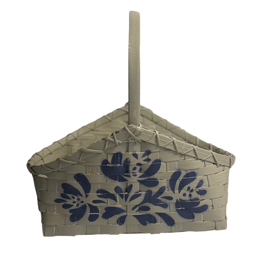 VTG Pfaltzgraff Yorktowne Woven Wood Basket Gray Blue Floral Farmhouse Handle